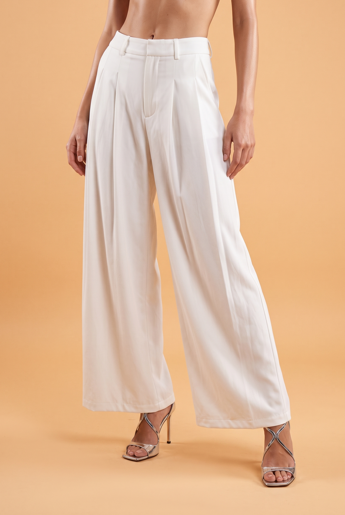 Pleated Wide-Leg Trousers with Belt Accent